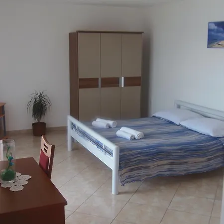 Apartmán With Swimming Pool Dramalj, - 19997 Crikvenica