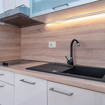 With Swimming Pool Dramalj, - 19997 Lägenhet Crikvenica